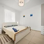 Martha In Istria With Private Pool - Wellness & Table Tennis For 12 Persons וילה