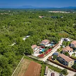 Martha In Istria With Private Pool - Wellness & Table Tennis For 12 Persons וילה