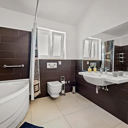 Martha In Istria With Private Pool - Wellness & Table Tennis For 12 Persons * Žminj