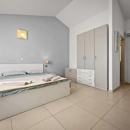 Martha In Istria With Private Pool - Wellness & Table Tennis For 12 Persons ヴィラ *
